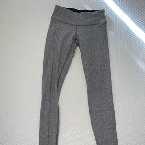 Lululemon leggings size 4